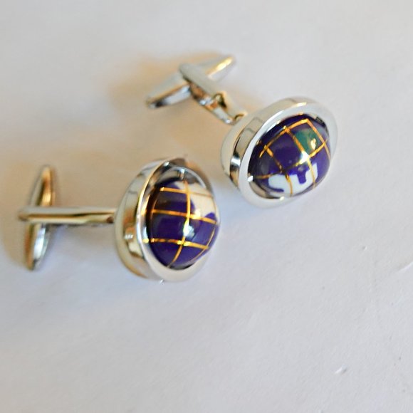 Spinning Globe Cufflinks - Picture 2 of 2